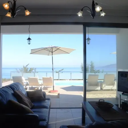 Enjoy A Holiday Of A Lifetime Renting Your Own 5 Star Private In At The Best Rate, 1321